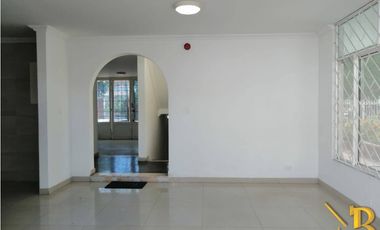 ARRIENDO CASA PARA EMPRESA BARRIO LOS HELECHOS