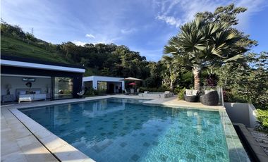 Casa Campestre de Lujo en Venta Barbosa Antioquia