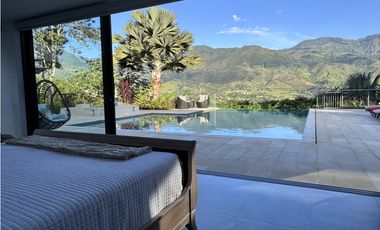 Casa Campestre de Lujo en Venta Barbosa Antioquia