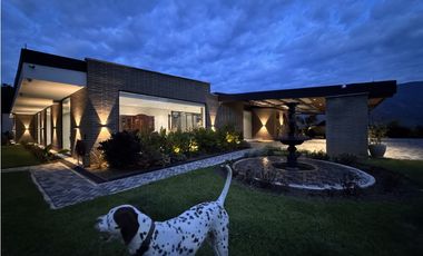Casa Campestre de Lujo en Venta Barbosa Antioquia