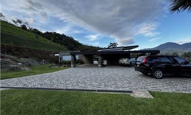Casa Campestre de Lujo en Venta Barbosa Antioquia