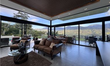 Casa Campestre de Lujo en Venta Barbosa Antioquia