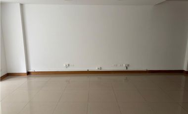 Vendo Aparta-oficina en alto de palmas - Mall Indiana