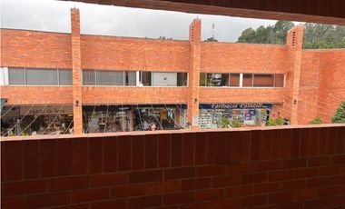 Vendo Aparta-oficina en alto de palmas - Mall Indiana