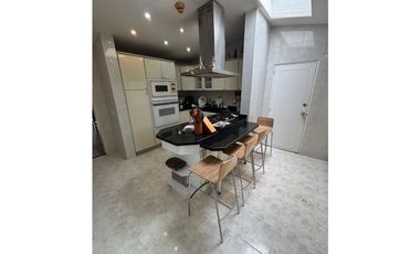 HERMOSA CASA EN VENTA EN LA CALERA
