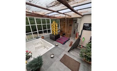 HERMOSA CASA EN VENTA EN LA CALERA