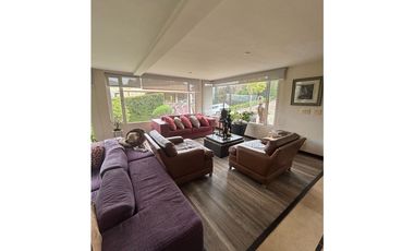 HERMOSA CASA EN VENTA EN LA CALERA