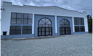 SE RENTA BODEGA EN EL CAMPESTRE