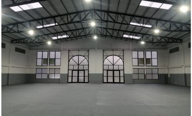 SE RENTA BODEGA EN EL CAMPESTRE