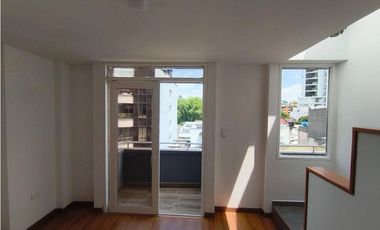 SE RENTA APARTAMENTO DUPLEX EN EL NORTE - SECTOR PROFESIONALES
