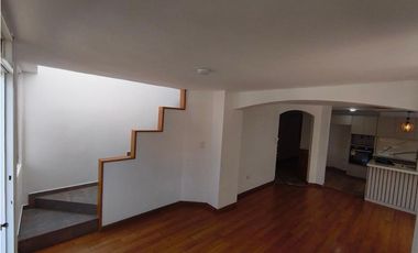 SE RENTA APARTAMENTO DUPLEX EN EL NORTE - SECTOR PROFESIONALES