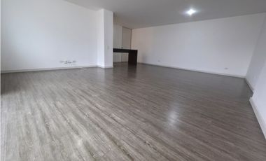 ESPACIOSO APARTAMENTO EN SURAMERICA UNIDAD COMPLETA