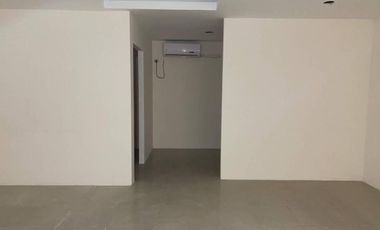 Local en Alquiler en Centenario al lado de Papa Johns SanS