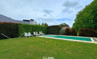 Casa 4 ambientes con piscina climatizada - Alquiler de Marzo a Diciembre - Barrio Privado Rumenco