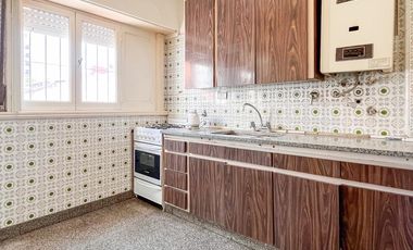 Departamento 3 ambientes al frente / Zona centro