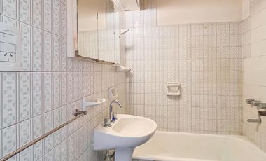 Departamento 3 ambientes al frente / Zona centro