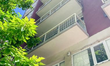 Departamento 3 ambientes al frente / Zona centro