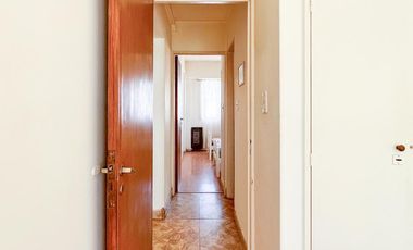 Departamento 3 ambientes al frente / Zona centro