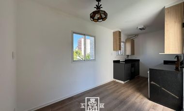 Adolfo Alsina y Belgrano - 3/4 amb con terraza y parrilla - Reciclado - Venta