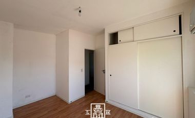 Adolfo Alsina y Belgrano - 3/4 amb con terraza y parrilla - Reciclado - Venta