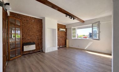 Adolfo Alsina y Belgrano - 3/4 amb con terraza y parrilla - Reciclado - Venta