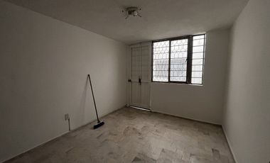 Venta casa Cumbria, Cuautitlan Izcalli uso suelo hab. y comer.