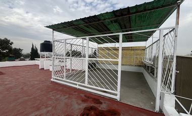 Venta casa Cumbria, Cuautitlan Izcalli uso suelo hab. y comer.