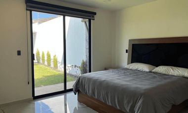 Casa en Venta en Residencial Las Palmas, estilo Resort