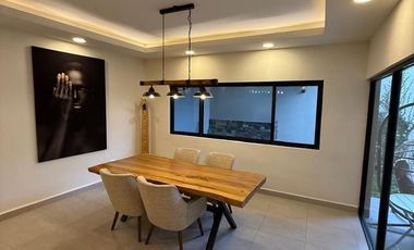 Casa en Renta o Venta en Mítica Residencial, Santiago, N.L.