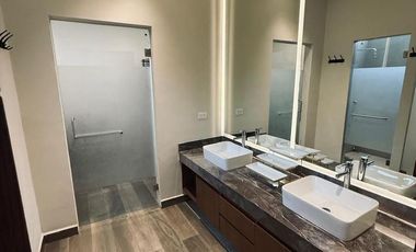 Casa en Renta o Venta en Mítica Residencial, Santiago, N.L.