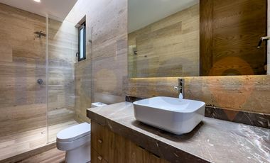 CASA EN RENTA EN ALTOZANO, CONDOMINIO ROCA