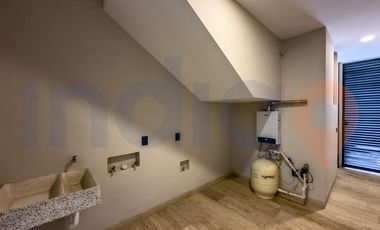 CASA EN RENTA EN ALTOZANO, CONDOMINIO ROCA