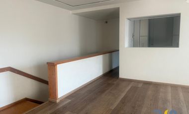 LOMAS DE VISTA HERMOSA. casa en renta