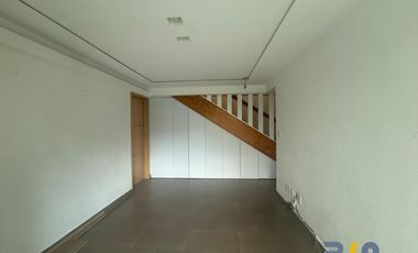 LOMAS DE VISTA HERMOSA. casa en renta