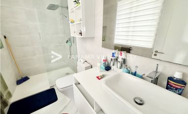 CRESCENT LANE / SANTA MARIA / VENTA