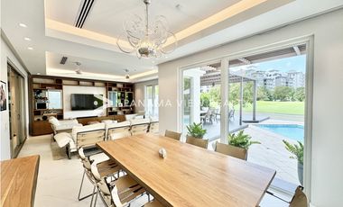 CRESCENT LANE / SANTA MARIA / VENTA