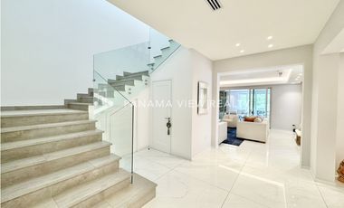 CRESCENT LANE / SANTA MARIA / VENTA