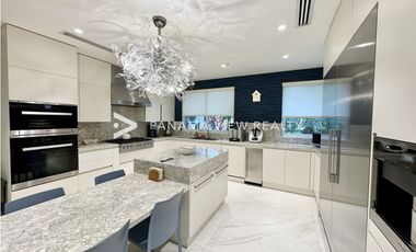 CRESCENT LANE / SANTA MARIA / VENTA