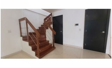 Casa con piscina - Albrook - Ancón