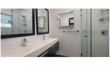 Casa con piscina - Albrook - Ancón