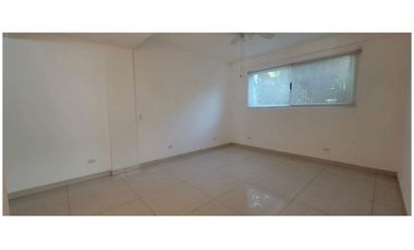 Casa con piscina - Albrook - Ancón