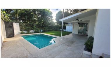 Casa con piscina - Albrook - Ancón