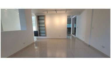 Casa con piscina - Albrook - Ancón