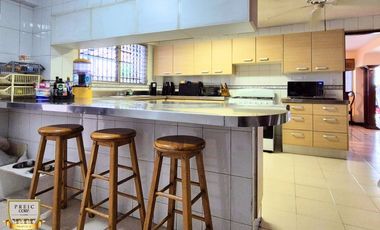 En venta casa en El Cangrejo