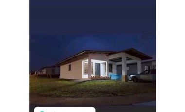 ALQUILER DE CASA EN ALTO BOQUETE AMOBLADA