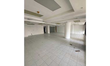 ALQUILER DE LOCAL COMERCIAL CALLE 51 BELLA VISTA 200M2