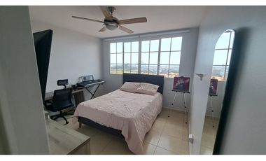 VILLA LUCRE / PH ALTOS DE SAN RAFAEL /  REMODELADA / 290M2