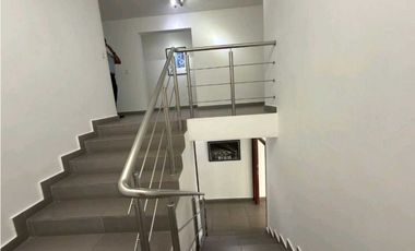 VENTA CASA DUPLEX 941m2 EN OBARRIO NRR