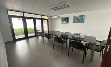 VENTA CASA DUPLEX 941m2 EN OBARRIO NRR