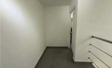 VENTA CASA DUPLEX 941m2 EN OBARRIO NRR